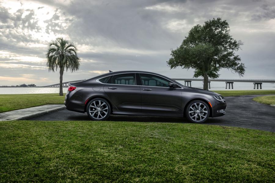  Chrysler 200C (UF) 2014 года  (фото 31 из 50)